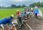 Gotong Royong Betonisasi Jalan Desa, Wujud Kemanunggalan TNI Dan Rakyat Di Gombang Cawas Klaten